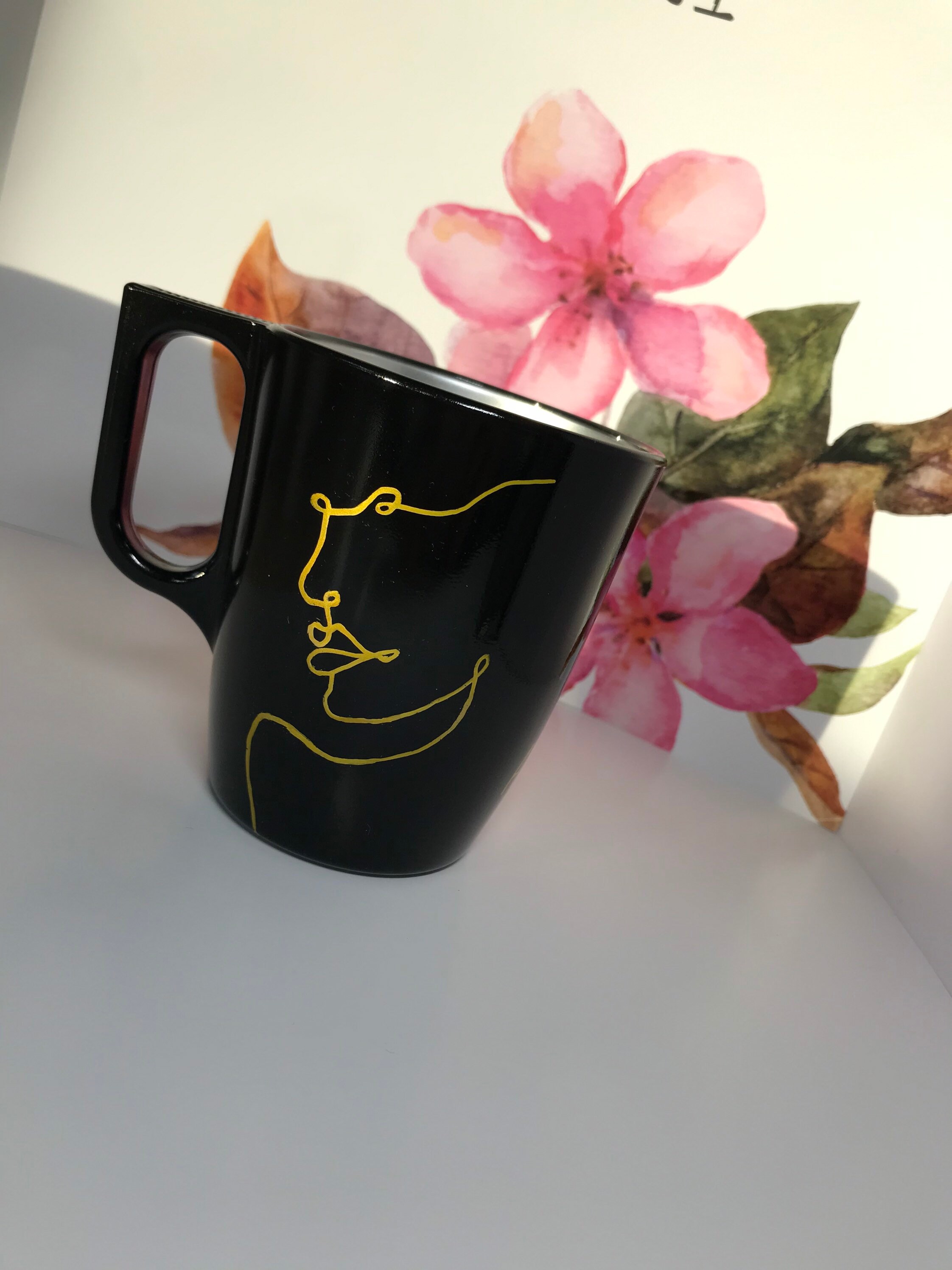 Tasse Minimaliste Noire avec Français/Tasse Citation