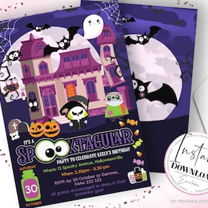 K&ouml;nnte beinhalten: Eine Halloween-Einladung mit lila Hintergrund, mit einem Spukhaus, Flederm&auml;usen und Cartoon-Figuren. Der Text lautet "It's a Spooktacular" und enth&auml;lt Party-Details. Ein passender Umschlag ist ebenfalls abgebildet.
