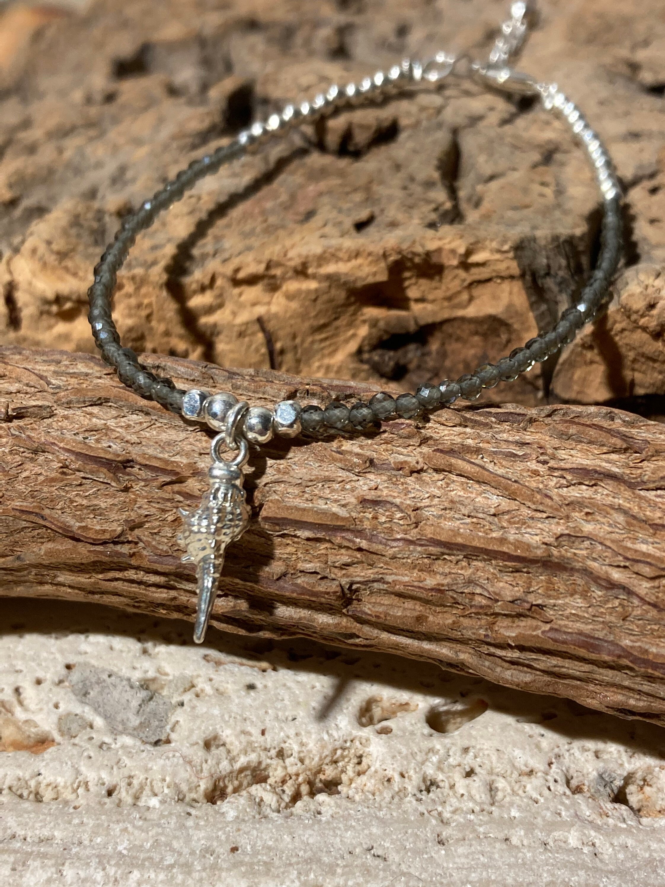 Adjustable Bracelet in White Metal Silver Plated With Smoky