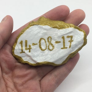 Personalised date on Slate - Anniversary Gift - Hand painted slate - Graveyard Ornament- Memorial Stone - Keepsake rock - Birthday Gift