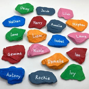 Simple Personalised name family slate - Hand painted slate - Grave Marker - Memorial Stone - Customisable - Keepsake rock - Fairy Garden