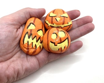 Set of 3 Jack O Lantern Pumpkins Rocks - Halloween Decor - Garden Decor - Autumn - Fall Decor - Hand Painted Realistic - Rocks Spooky stones