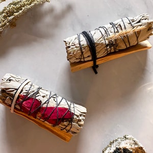 Palo Santo and Sage Smudge Stick Bundle | Size Small | Energy Cleansing | Floral Smudge Bundle | Smudge Wand