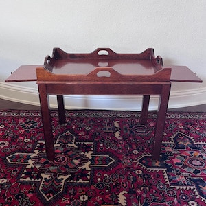Vintage Chippendale Style Tea Table, Butler’s Tray Table with Hinged Drop-Leaf Sides