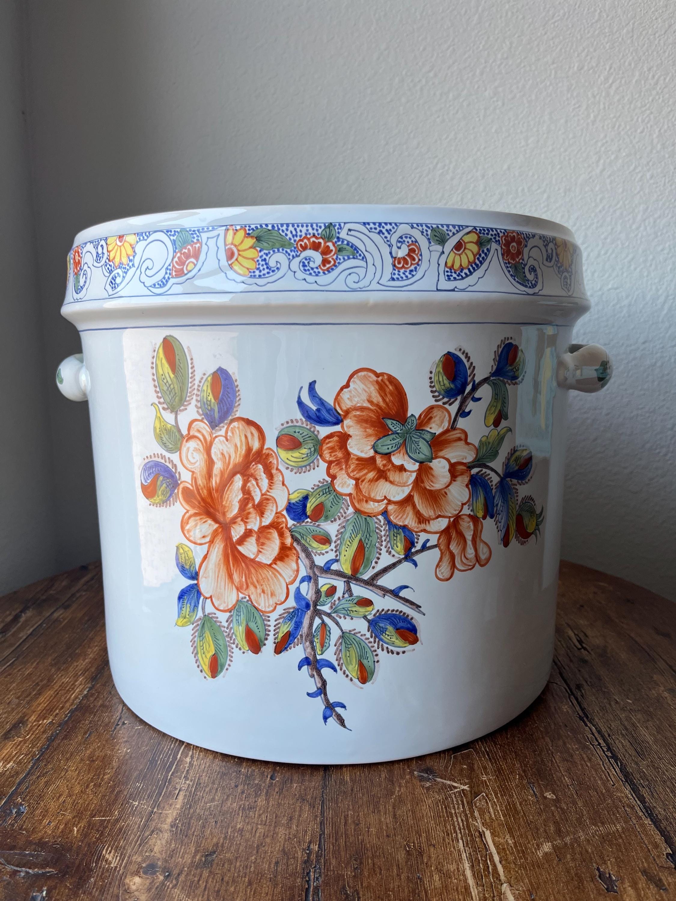 ティファニー（Tiffany & Co.）フランス工房　ハンドペイント　陶器 Tiffany and Co, Hand Painted Faience Planter Jardiniere Made in
