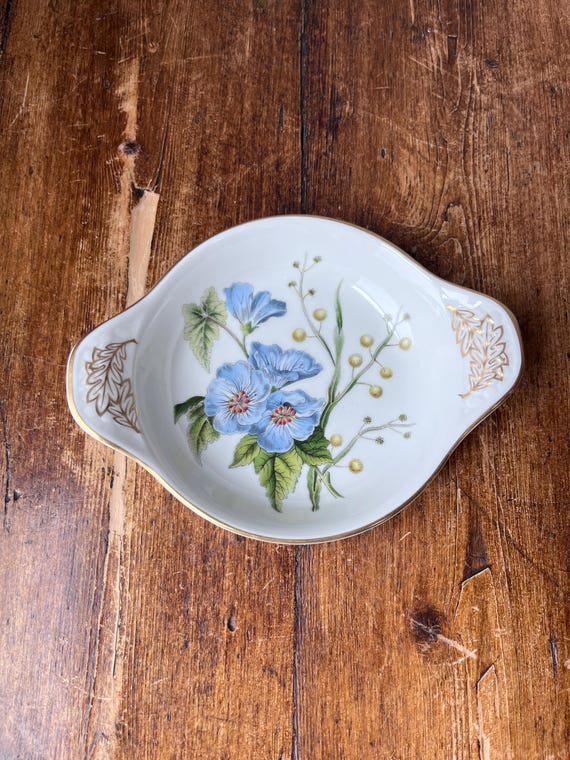 Spode Stafford Flowers Lida and Acacia 7” Au Gratin Dish, Ovenware