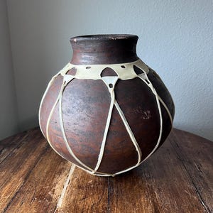 Jarrón de cerámica Tarahumara Raramuri vintage, hecho a mano, de origen nativo americano/mexicano, 28 cm de altura.