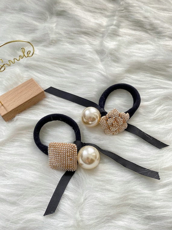 Pearl on sale hair bobble