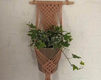 Makramee Plant Hanger