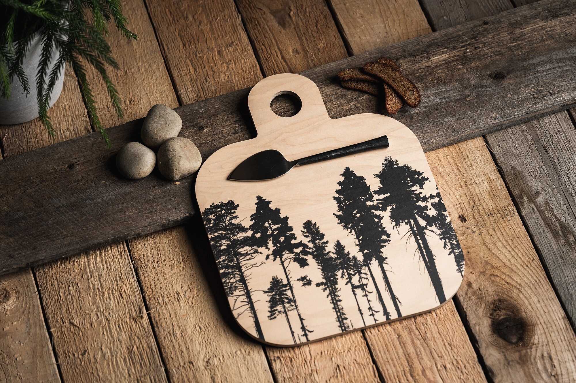 Planche à Découper en Bois Motif Bois Noirs /Chopping & Serving Board The Forest