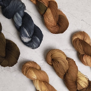 Pflanzengefärbtes Sashiko Garn | Stickgarn - handgefärbter Baumwollfaden | 1 mm Stärke TE01-06