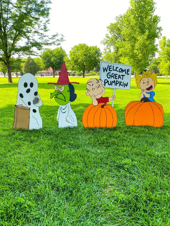 Peanuts Halloween Yard Sign, Lucy, Snoopy, Great Pumpkin, Snoopy and