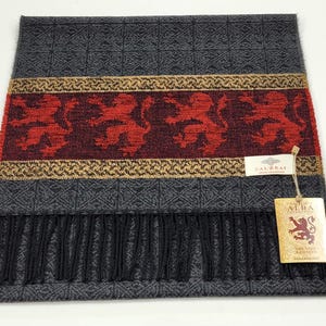 Calzeat Made in Scotland Jacquard Woven Celtic Lion Red Scarf / Table Runner