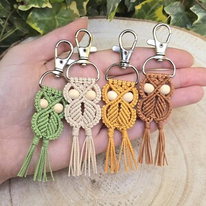 macrame keychain, owl keyring, animal keychain, boho bag charm, handmade keyring, custom name tag, bag charm, gift for her, cute keychain, yarn keychain, aesthetic charm, small gift idea, boho accessory