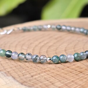 Pulsera delicada de ágata musgosa - Pulsera de piedra preciosa verde - Sanación con cristales, joyería de chakras
