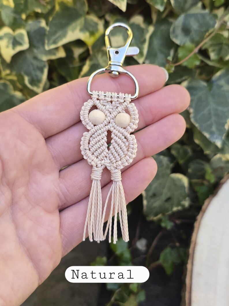macrame keychain, owl keyring, animal keychain, boho bag charm, handmade keyring, custom name tag, bag charm, gift for her, cute keychain, yarn keychain, aesthetic charm, small gift idea, boho accessory