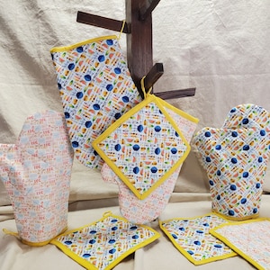 Handmade Pot Holder Set, Hot Hands, Pot Holder Oven Mitt, Hot Pad, Quilted Pot Holder, Kitchen Pot Holder, Fabric Trivet, House Warming Gift