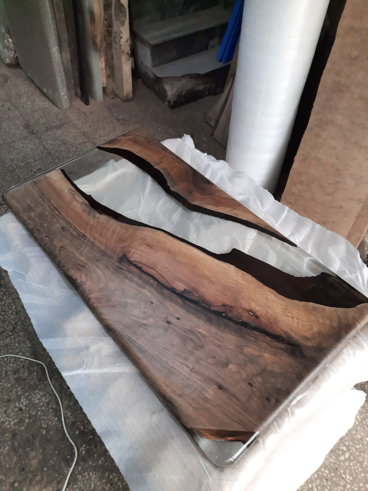 Walnut Epoxy Desk Custom Epoxy Resin Table Live Edge Desk Etsy