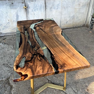 Custom Clear Epoxy Dining Table, Live Edge Resin Table, Walnut Dining Table, Handcrafted Table, Modern Wood Table, Contemporary Table