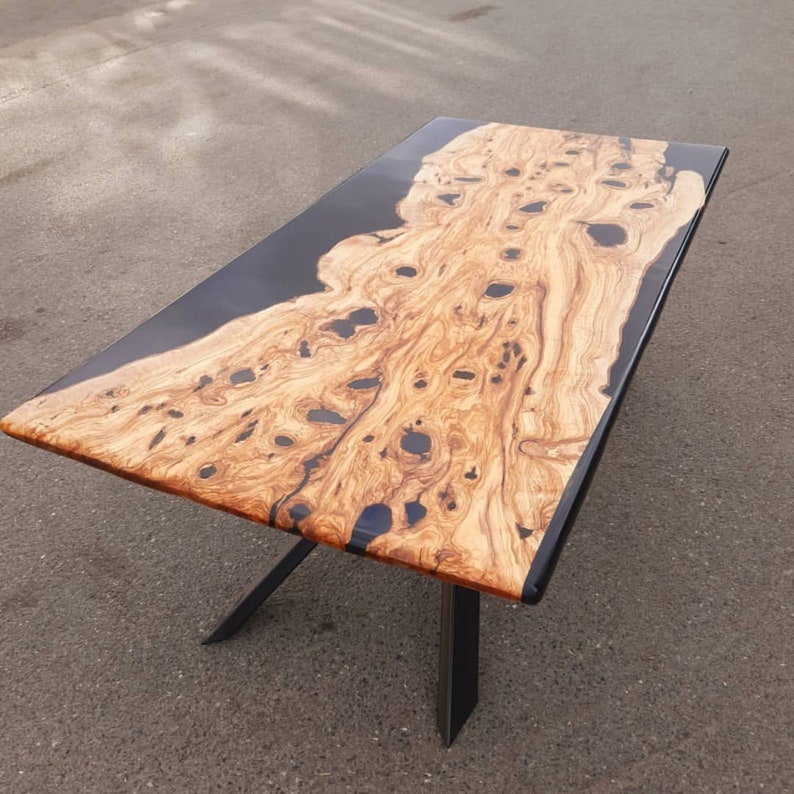 Schwarze Epoxy Fluss Tisch mit Harz benutzerdefinierte Olive | Etsy
