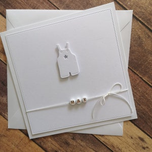 Karte zur Geburt, Babykarte in Gold und Weiß , personalisierbar