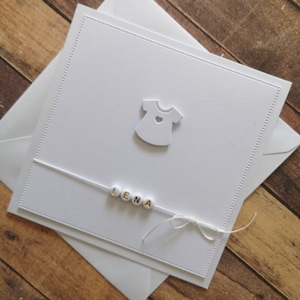 Karte zur Geburt, Babykarte in Weiß und Gold, personalisierbar