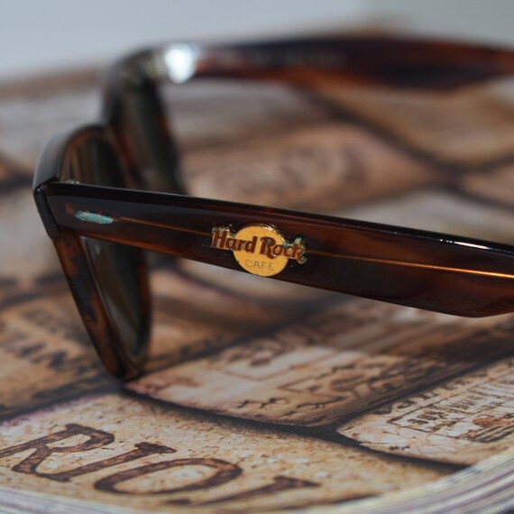 ray ban wayfarer hard rock