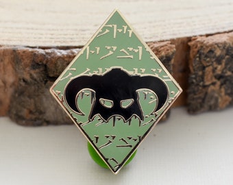 Tamriel, Skyrim, Dragonborn, Bethesda Fantasy Pin / Fan Art Lapel Pin