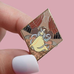 Winter Palace Enamel Pin: Anastasia Fan Art Lapel Pin