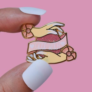 Pin de esmalte de bruja buena: Pin de solapa de Glinda bañado en oro