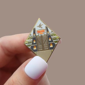 Jurassic Park Enamel Pin | Jurassic World, T-Rex, Retro, Gates Fantasy Pin / Fan Art Lapel Pin