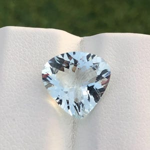 Natural  Aquamarine heart shape,11x11MM  ,March Birthstone,3.00Carat,light blue colour Aquamarine heart ,Aquamarine forJewellery