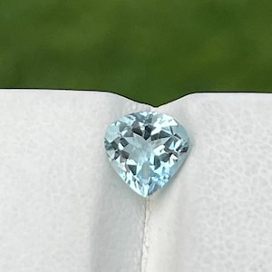 Natural  Aquamarine heart shape,7x7MM  ,March Birthstone,1.00Carat,light blue colour Aquamarine heart ,Aquamarine forJewellery