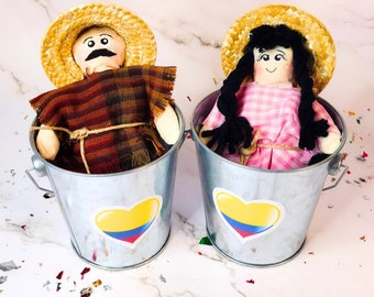 Muñecos año viejo para regalar sale