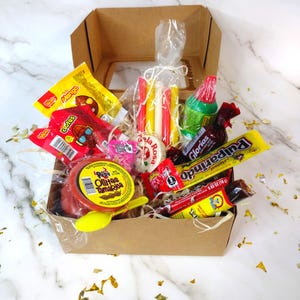 Boîte de bonbons mexicaine, boîte-cadeau de bonbons mexicains, articles de fête de collations mexicaines, panier mexicain, bonbons mexicains aigres, cadeau pour ami mexicain