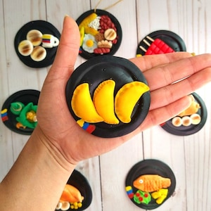 Colombian food ornament and magnet art home decor souvenir, colombian flag gift, hispanic heritage latino gift, Latin christmas decoration