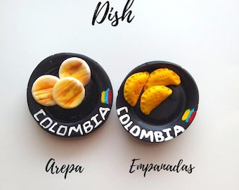 Typical colombian food magnets, arepa, empanada, chiva, Latin Art, Hispanic Haritage Month, Colombian art gifts, Handmade art pieces