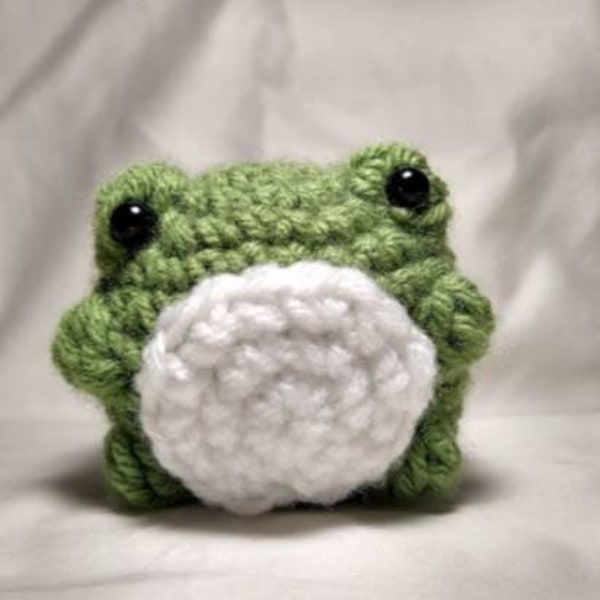 Easy frog crochet PATTERN, cute frog, green, crochet animals, cottagecore crochet, gift ideas, crochet pattern