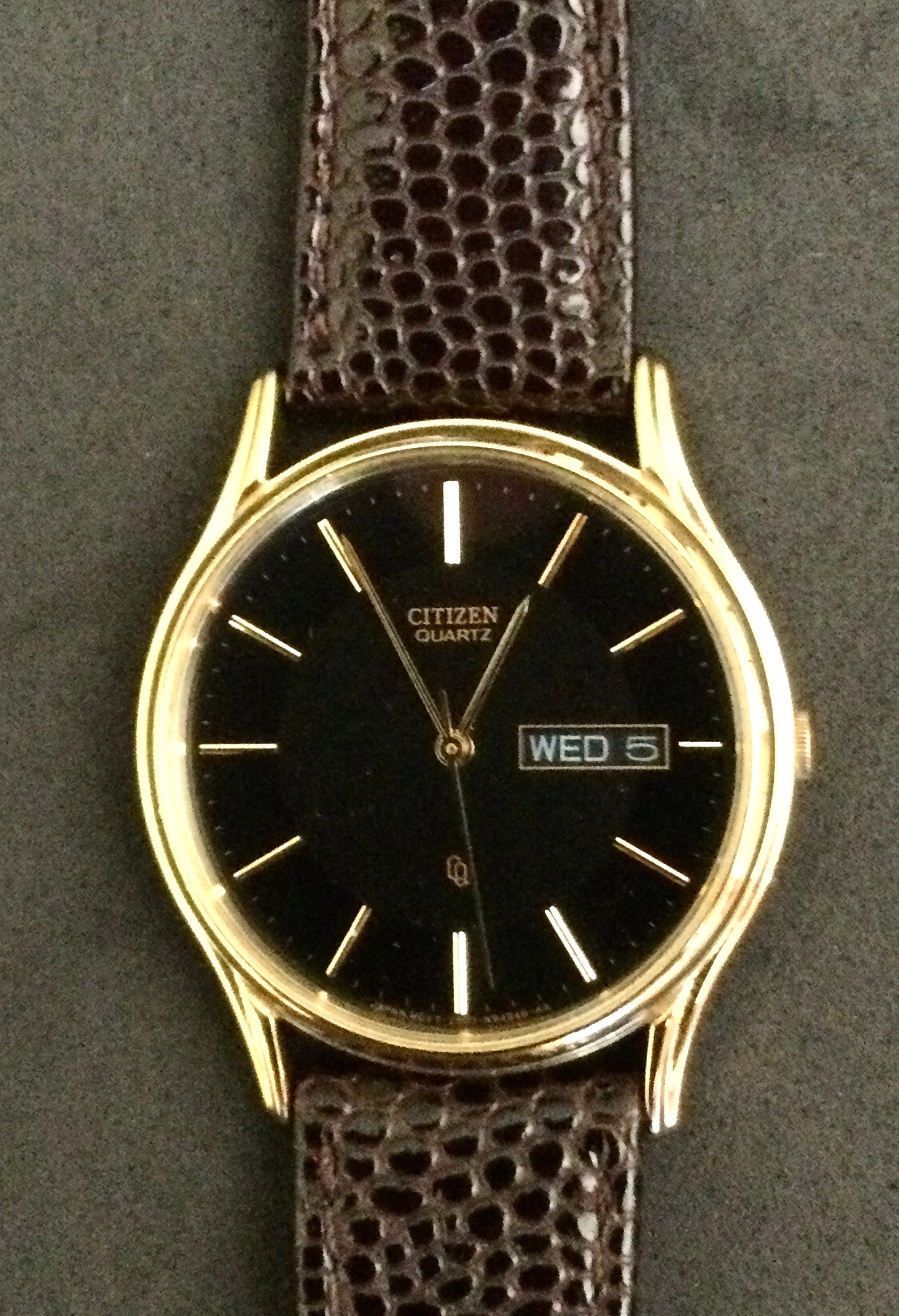 citizen black dial watch