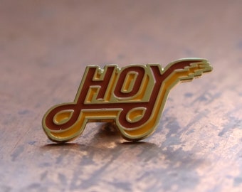 Hoy Classics Pin Badge