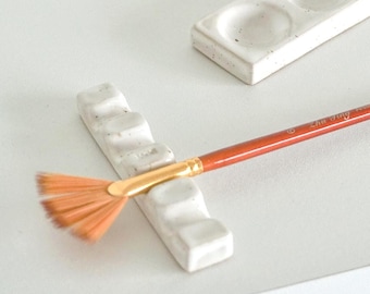 Reposapinceles de cerámica hecho a mano: soporte para pinceles de cerámica, regalo único para artistas, material de pintura