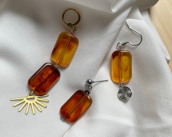 Boucles d'oreilles orangées perles rectangulaires pendantes orange modèles uniques soleil doré argent clou argent bijou fantaisie recyclé