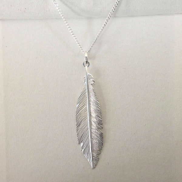 Collier ou pendentif grosse plume en argent sterling 925 dans une boîte cadeau