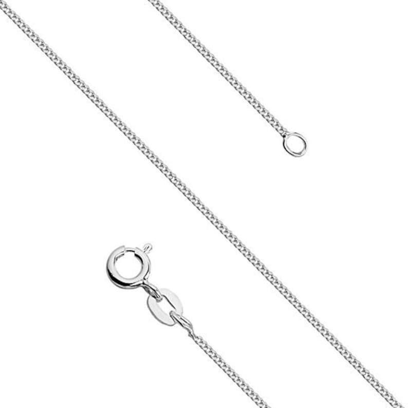 以下が含まれることがあります： ロブスタークラスプクロージャーが付いたシルバーチェーンネックレス