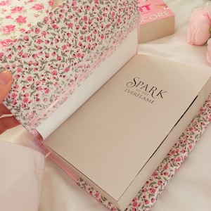 Pink Floral Book Cover: Adjustable Paperback Protector with Lace