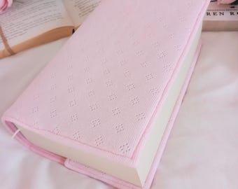 Roze pointelle-boekomslag, verstelbare katoenen hoes, Britse paperback