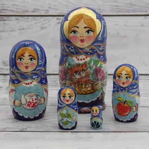 Ukrainian Hand Painted Nesting Doll 4.92&#39;&#39; or 12.5 cm Doll 5 pieces Wooden Toy Home Decor Kids Gift Kids MADE IN UKRAINE
