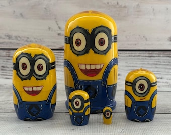 Muñeca rusa ucraniana de héroes de dibujos animados de 10 cm (3,93"), de madera pintada a mano, 5 piezas, decoración para el hogar, regalo para niños, HECHO EN UCRANIA.