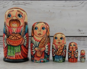 MADE IN UKRAINE Ukrainian Family Hand Painted Nesting Doll 5 pieces, Ukrainian Doll 4.72'' or 12 cm, Wooden Toy, Home Decor, Kids Gift Kids