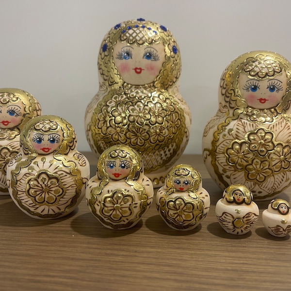 Poupée gigogne traditionnelle ukrainienne peinte à la main 6,29 « ou 16 cm, poupée Matryoshka brûlante en bois 10 pièces, jouet en bois, cadeau pour enfants décor de chambre pour enfants